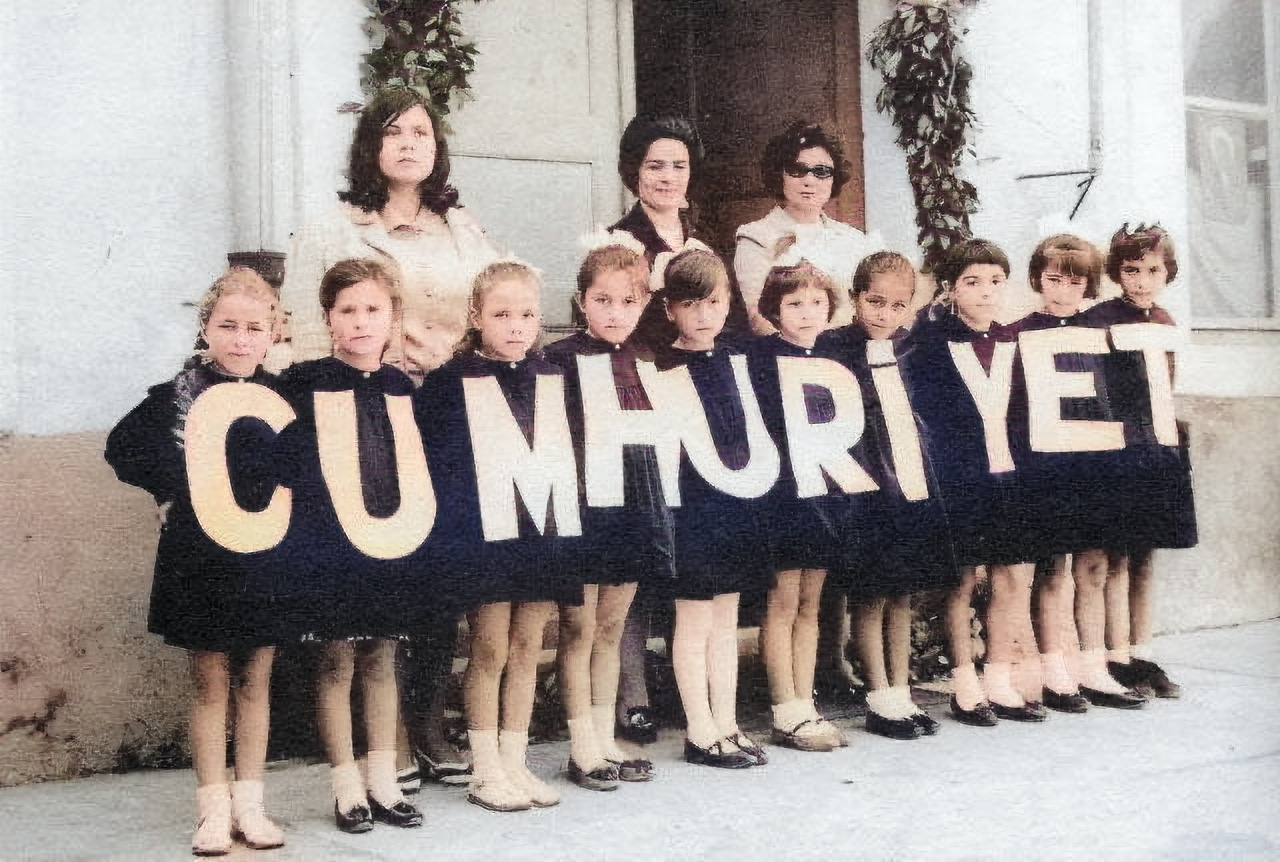 Dünya Çocuklarına Adanmış Özel Günler 216 İdea Koleji