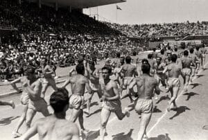 depophotos 14966874 - kolej idea