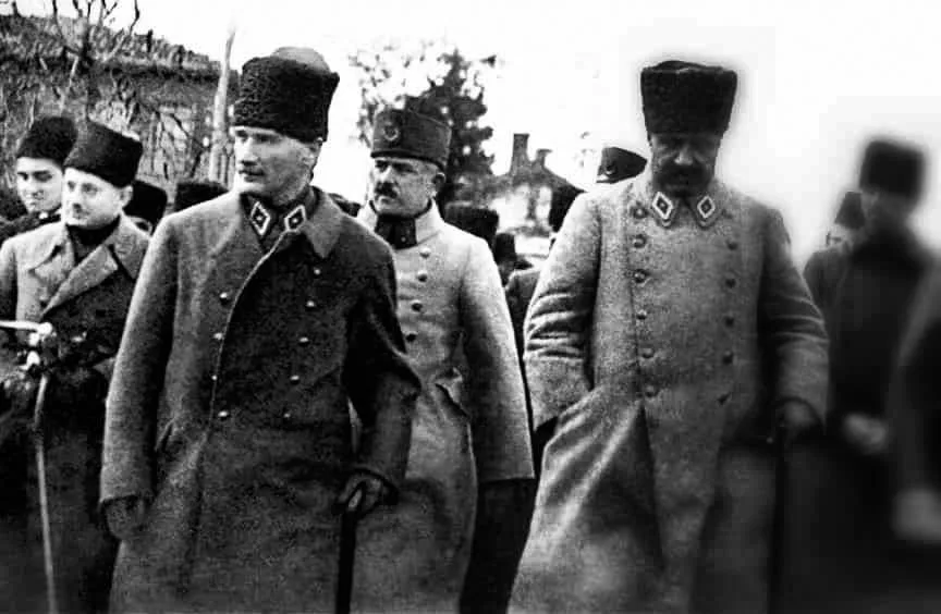 Bir Milletin Uyanışı: 19 Mayıs 1919 2 ilker basbug ataturk un 19 mayis ta gordugu manzarayi anlatti - kolej idea