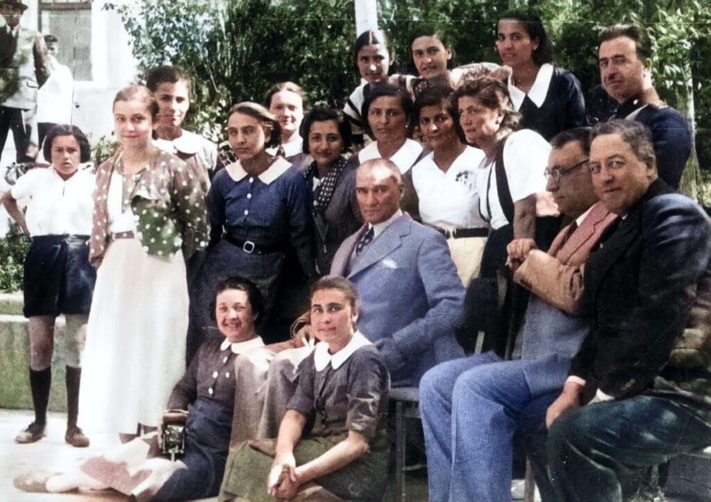 Türk Medeniyetinin Yolu ve 30 Ağustos Zaferi 3 ataturk 1 - kolej idea