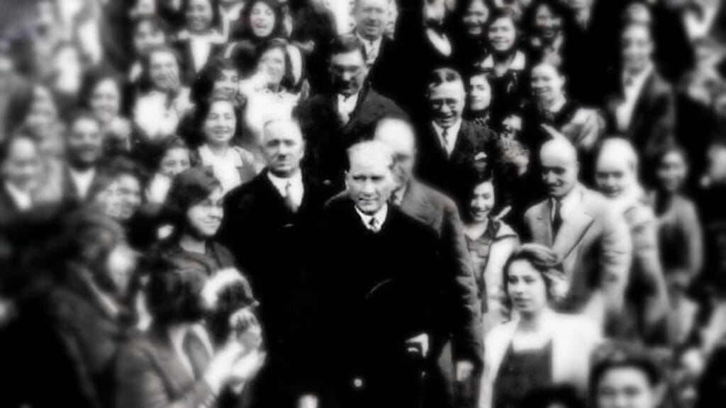 Atatürk'ün Ölümünün 86. Yıldönümü - Bir Ulusun Hafızası 12 ata idea - kolej idea